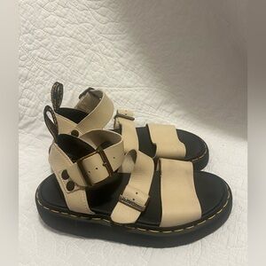 Dr. Martens Gryphon Quad Leather Sandal Size 7